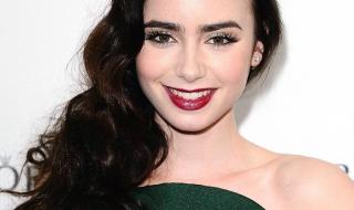 莉莉柯林斯 莉莉柯林斯